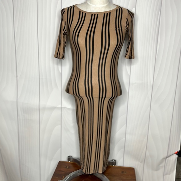 LulaRoe Julia Dress - Picture 1 of 2